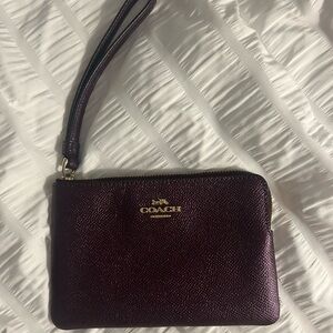 LARGE COACH WRISTLETS IN DEEP PLUM AND NAVY BLUE